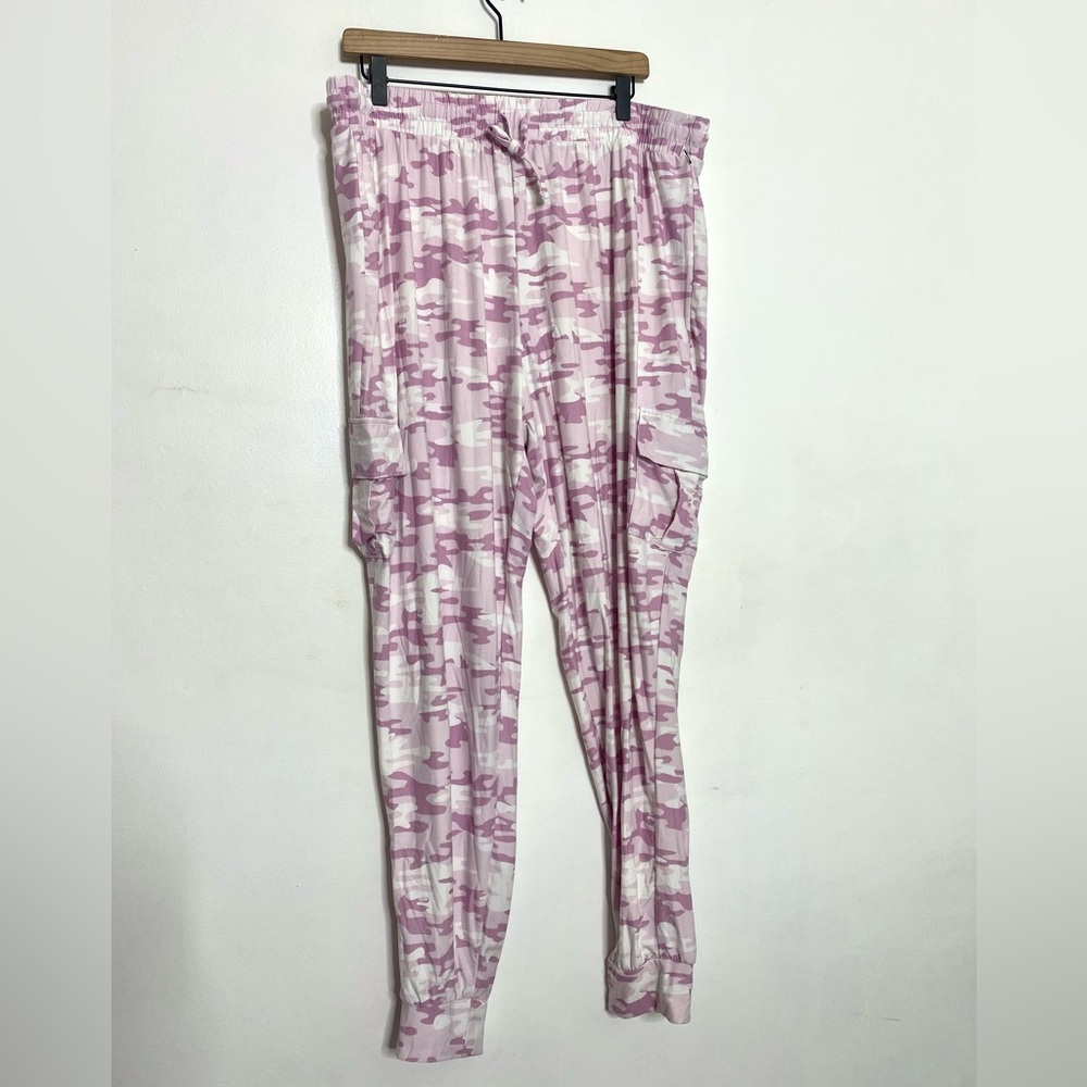 Womens Pink and White Cargo Style Camo Jogger SweatPants